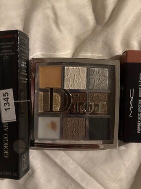 High end makeup bundle